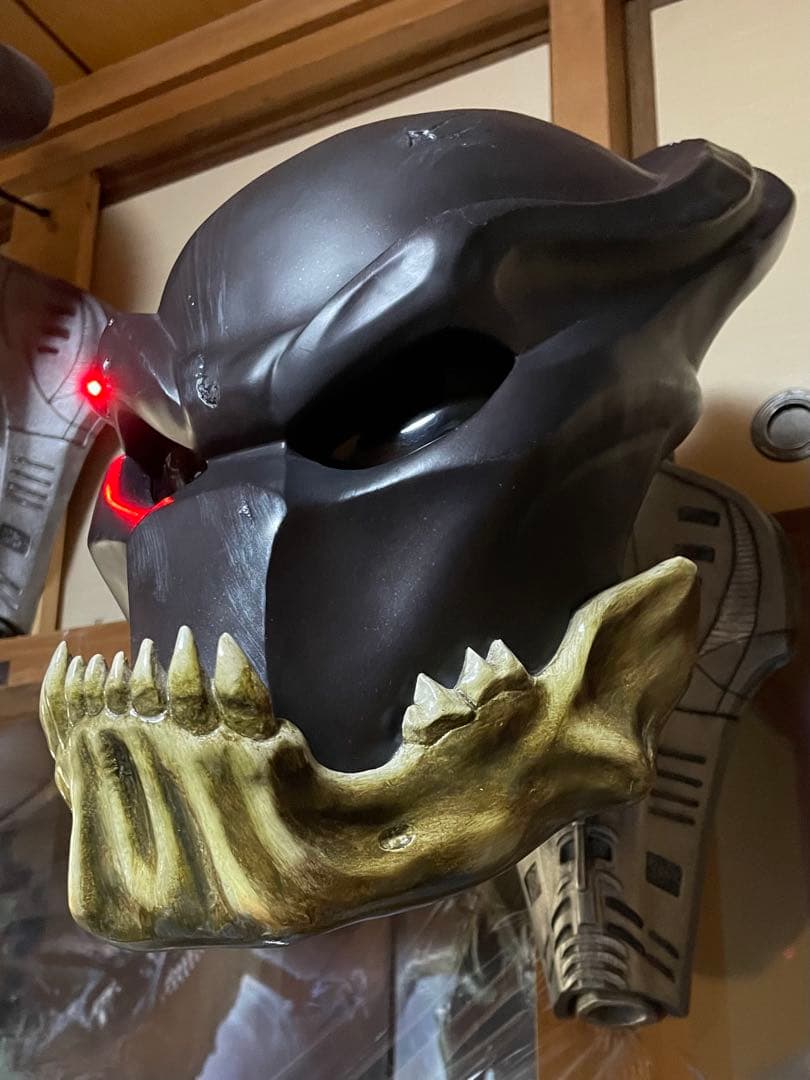 【希少】サイドショウ プレデターズ バーサーカー・プレデター マスク レプリカ