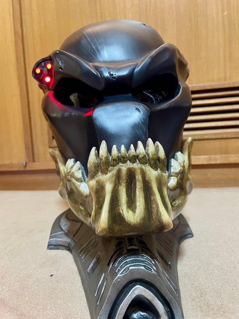 【希少】サイドショウ プレデターズ バーサーカー・プレデター マスク レプリカ