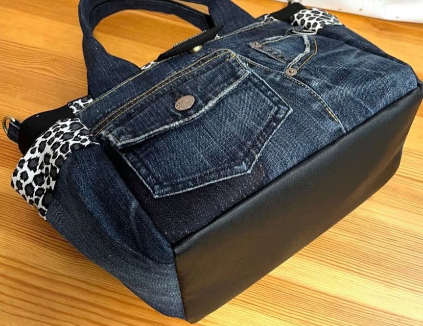 ダメージデニムリメイクバッグ（L）No.874☆ハンドバッグ　マザーズバッグ