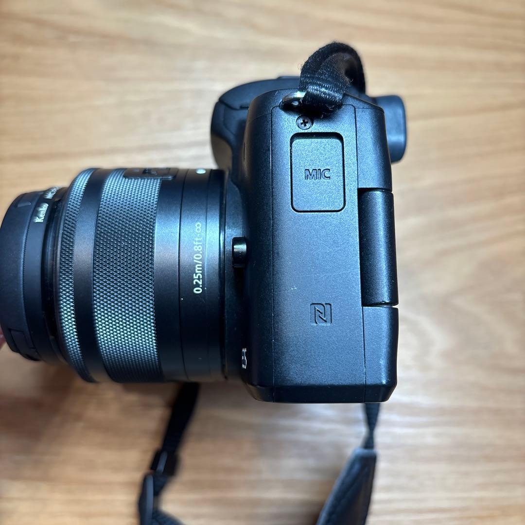 【ジャンク】Canon EOS Kiss M ダブルズームキット