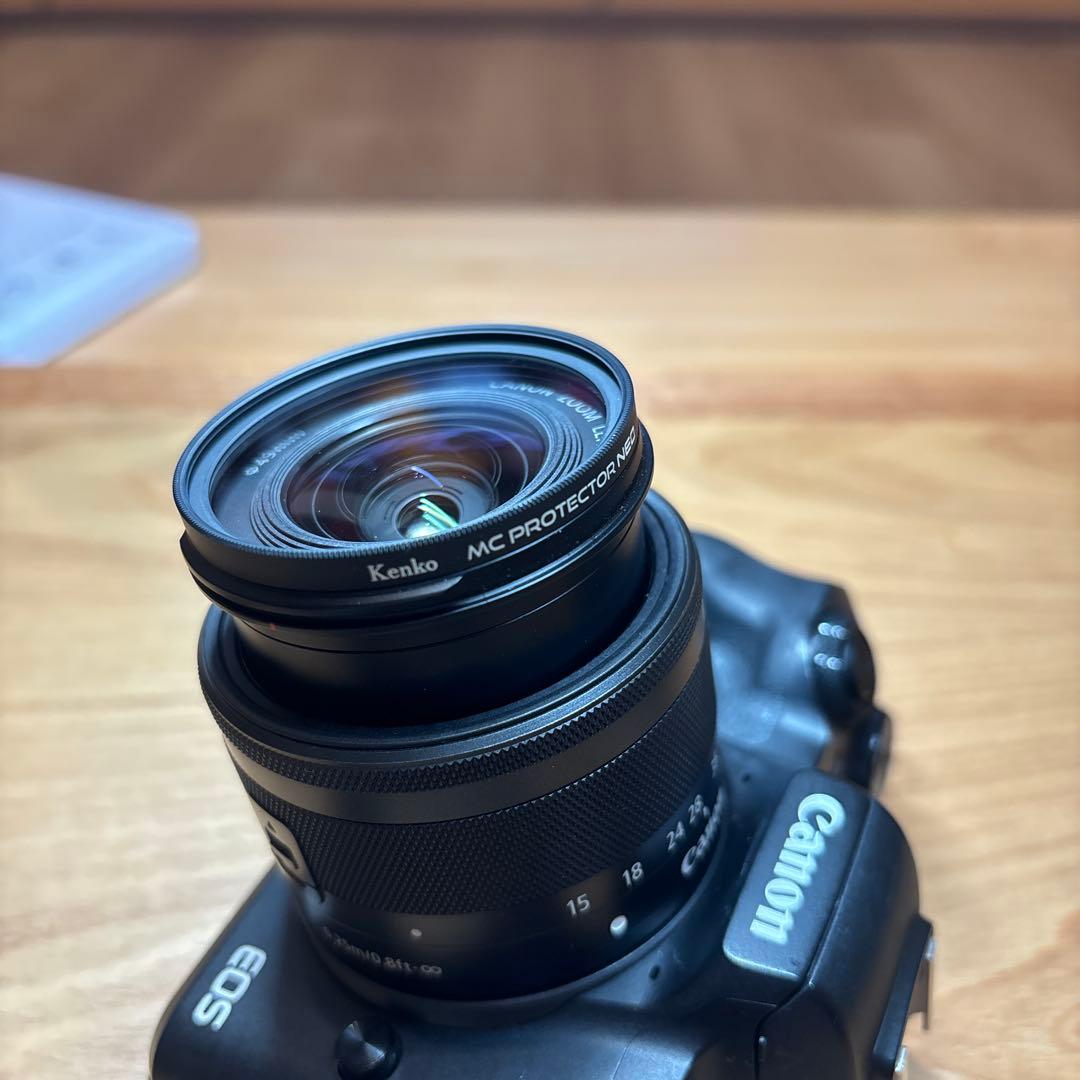 【ジャンク】Canon EOS Kiss M ダブルズームキット