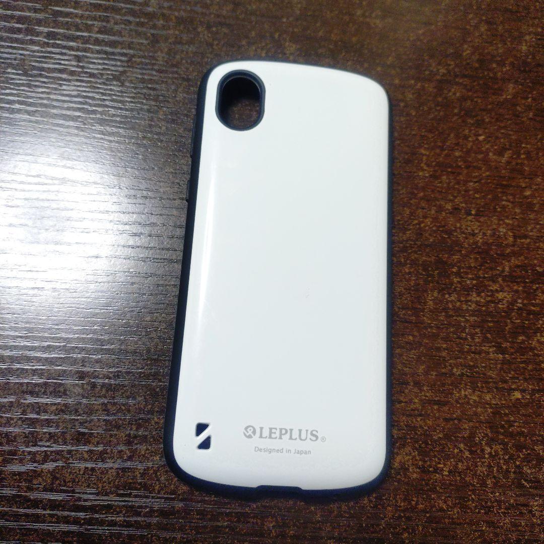 ドコモ　AQUOS sense2　SH-01L　ホワイト　ケース付き