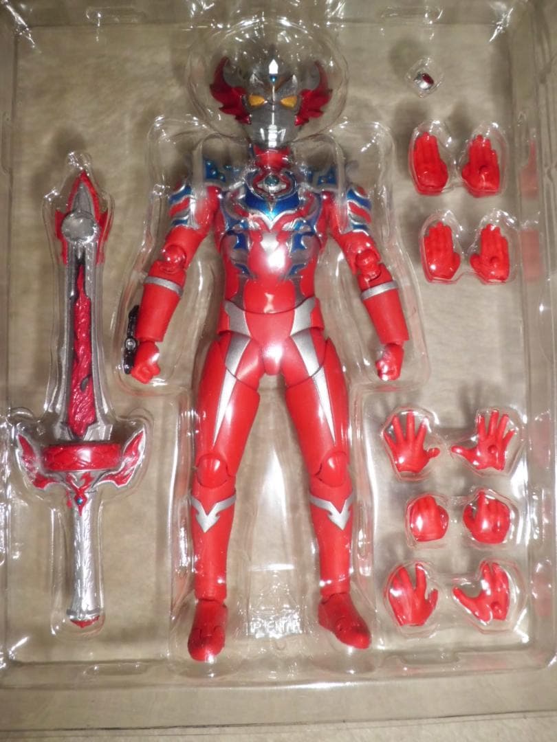 【開封品】S.H.Figuarts ウルトラマンタイガ トライストリウム