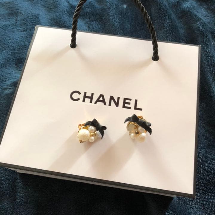 ハンドメイド　コットンパール　リボン　イヤリング