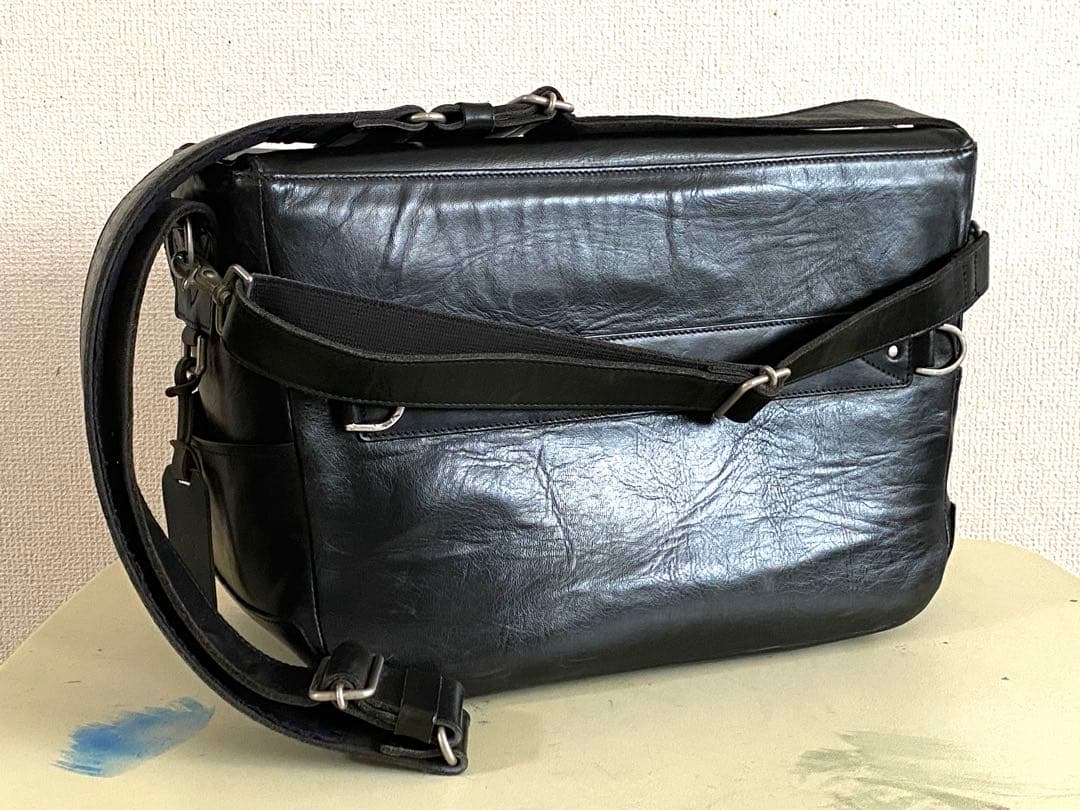 アクリュ acru カメラバッグ