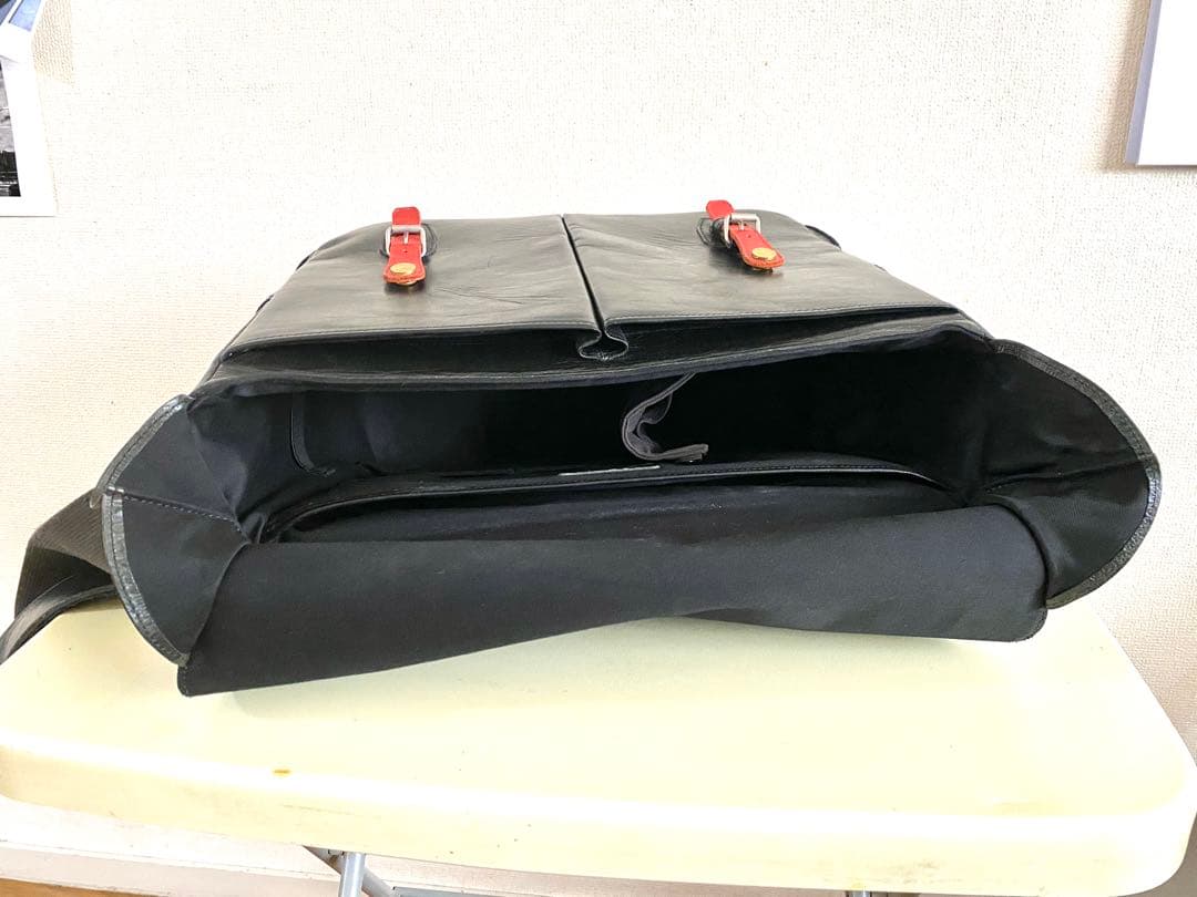 アクリュ acru カメラバッグ