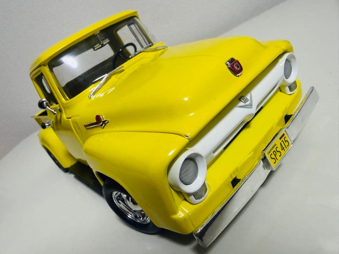 アーテル/'56 Fordフォード PickUpピックアップ アメグラ 1/18