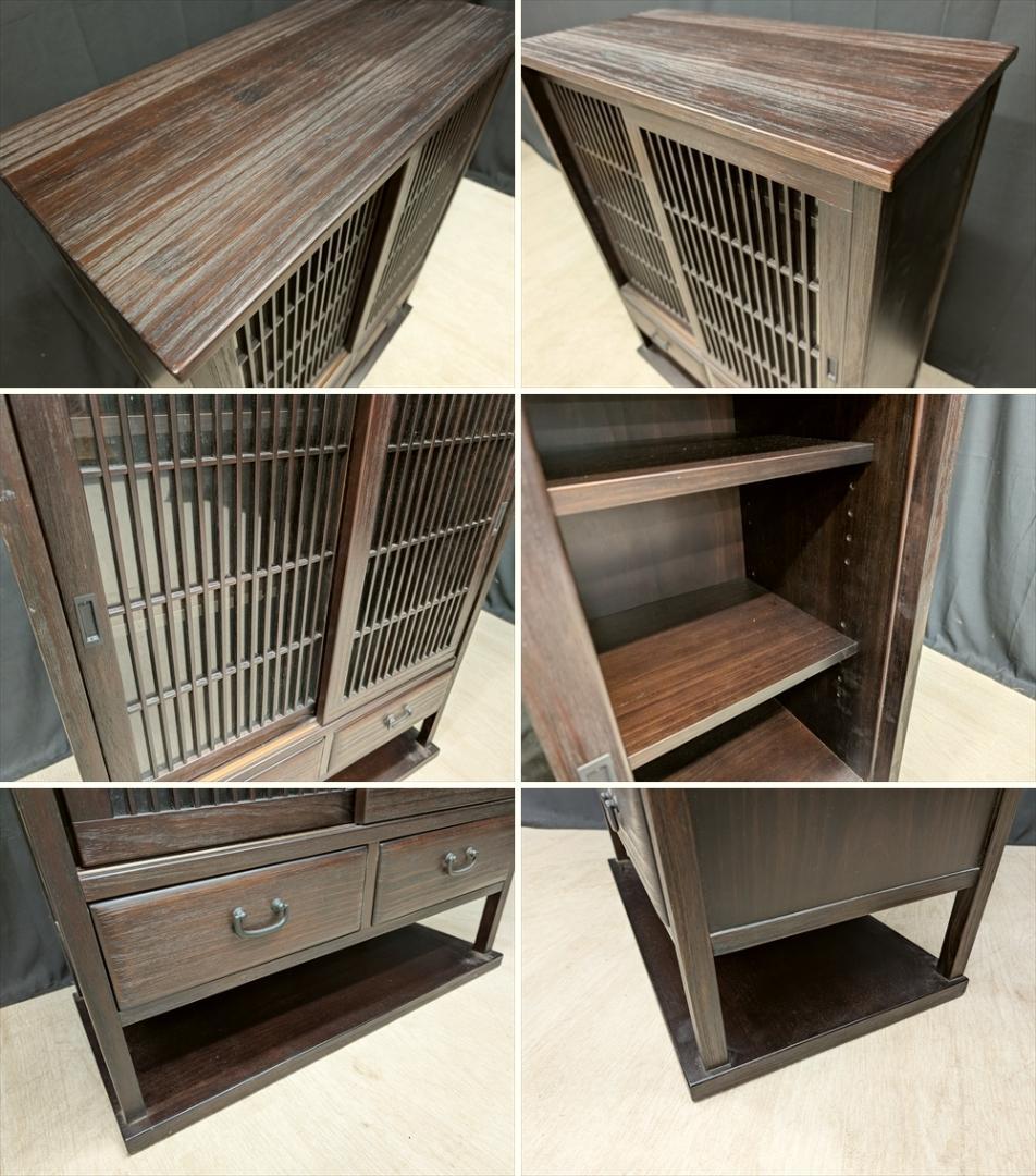 美品　うづくり　格子　引戸　水屋箪笥　食器棚　ミドルボード　キャビネット　飾り棚