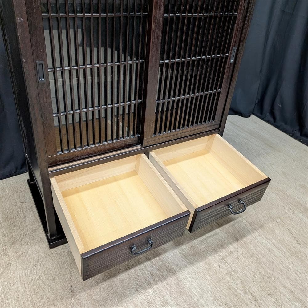 美品　うづくり　格子　引戸　水屋箪笥　食器棚　ミドルボード　キャビネット　飾り棚