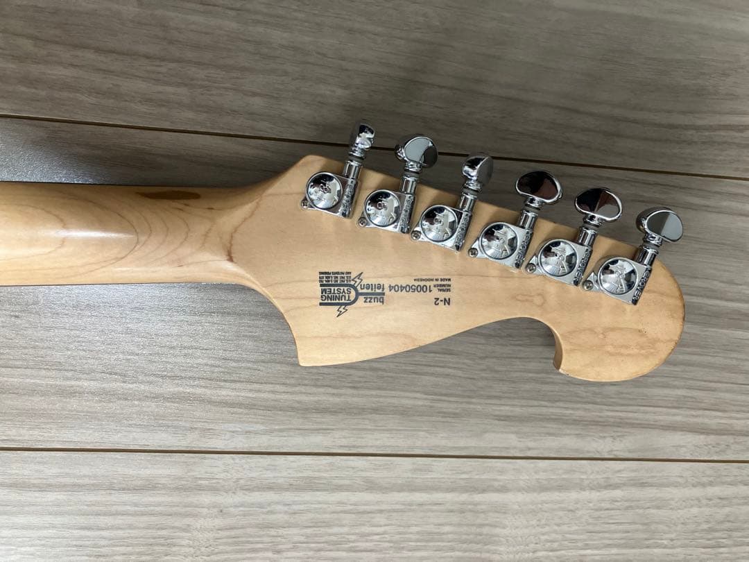ギター Washburn N2 Bumblebee