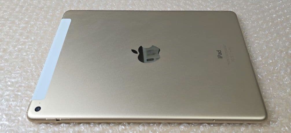 メ*ソ様 iPad Air 2◼️第2世代◼️Wi-Fi+セルラー版◼️バッテリ