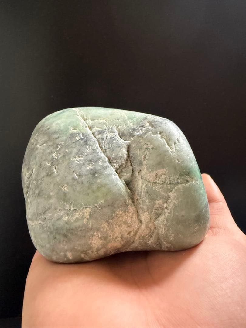 糸魚川翡翠 原石 約1.2kg