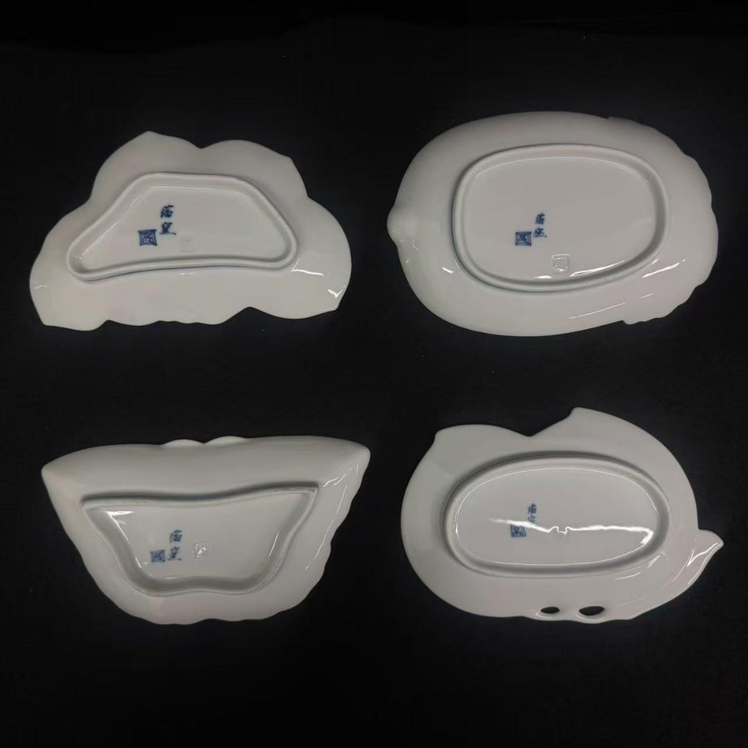 年末値下げ！鍋島 染付 畑萬陶苑 伊万里焼鍋島焼　4枚 瓜型銘蝶型 柿型 桃皿