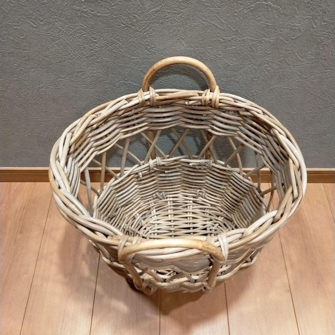 バスケット　かご　大きめ　ACTUS