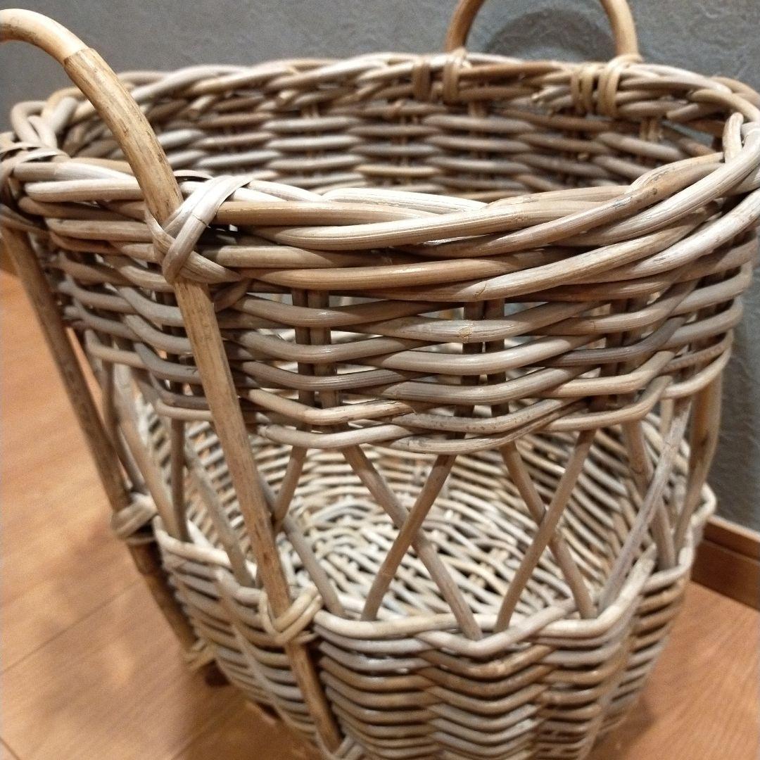 バスケット　かご　大きめ　ACTUS