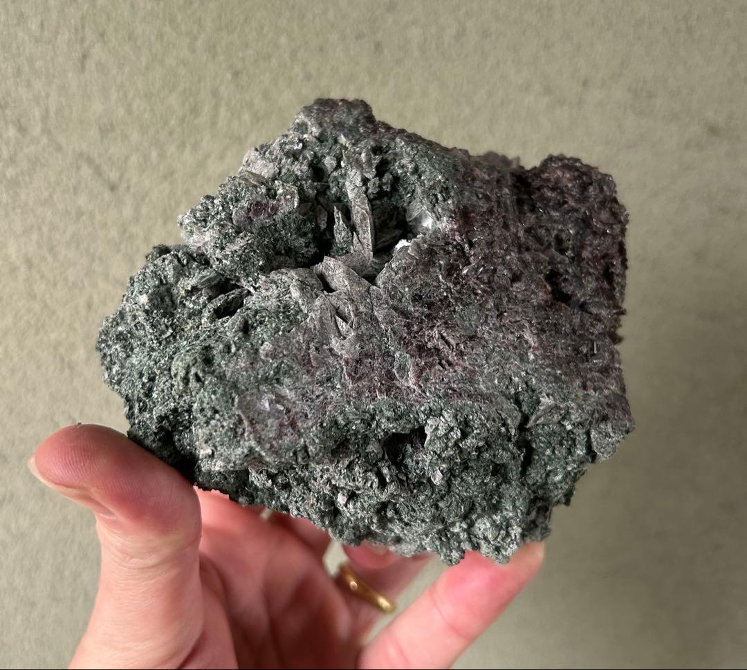 国産鉱物 アキシナイト 原石 宮崎県日之影町産