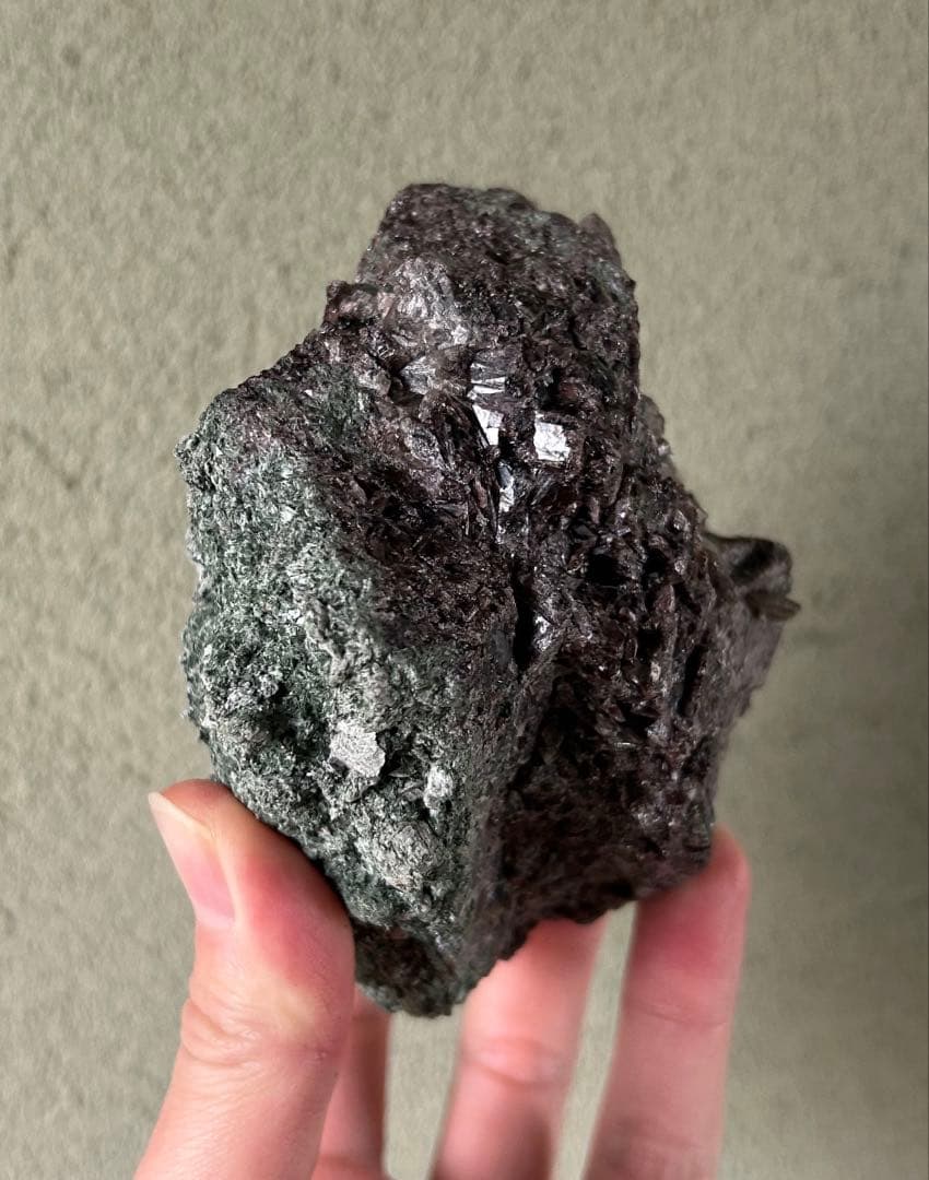 国産鉱物 アキシナイト 原石 宮崎県日之影町産