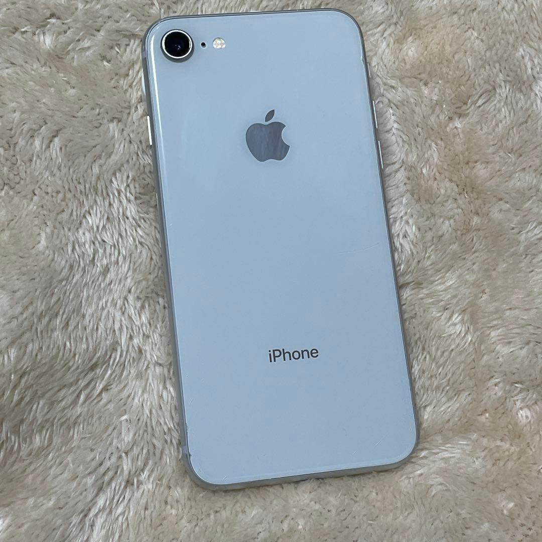 Apple iPhone 8　64GB　中古　割れあり　ジャンク