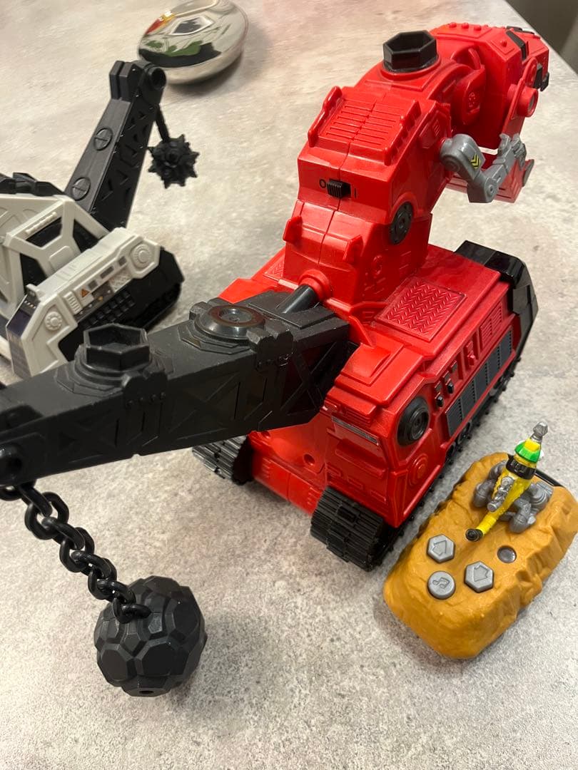 【レア 日本未発売】Dynotrux 電動 しゃべる 恐竜トラック