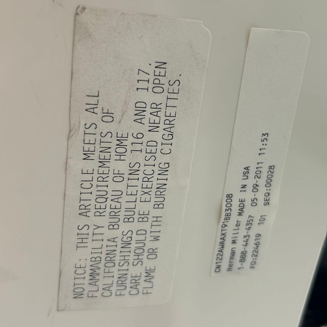 H エンボディチェア ハーマンミラー ホワイト Embody ネイビー