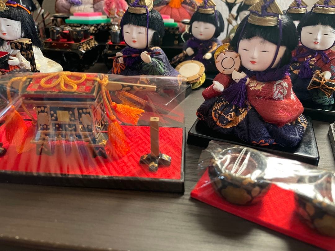 レトロ　アンティーク木目込十五人飾り　コンパクトサイズ雛人形　清峯作