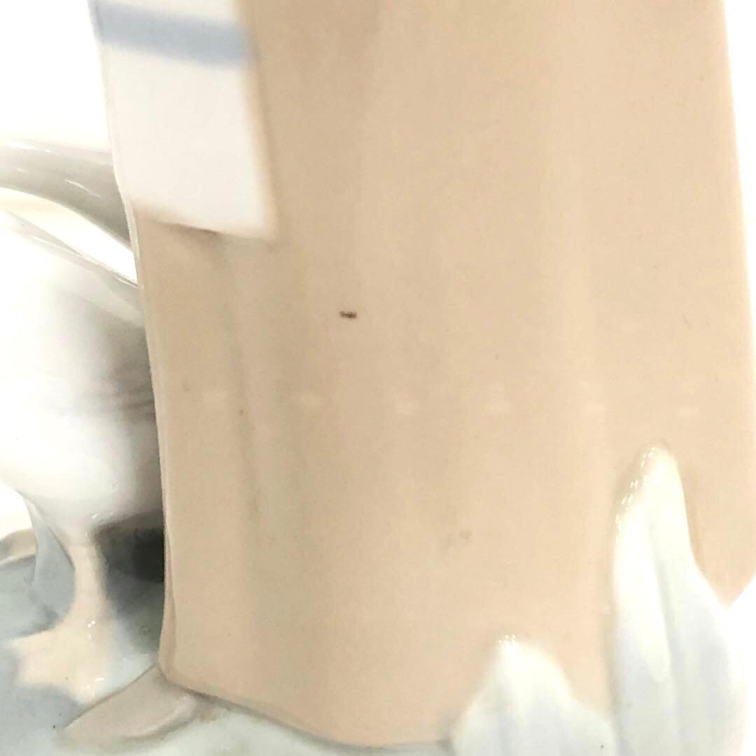 リヤドロ　フィギュリン　女性と2羽のアヒル　置物　西洋陶磁　アンティーク