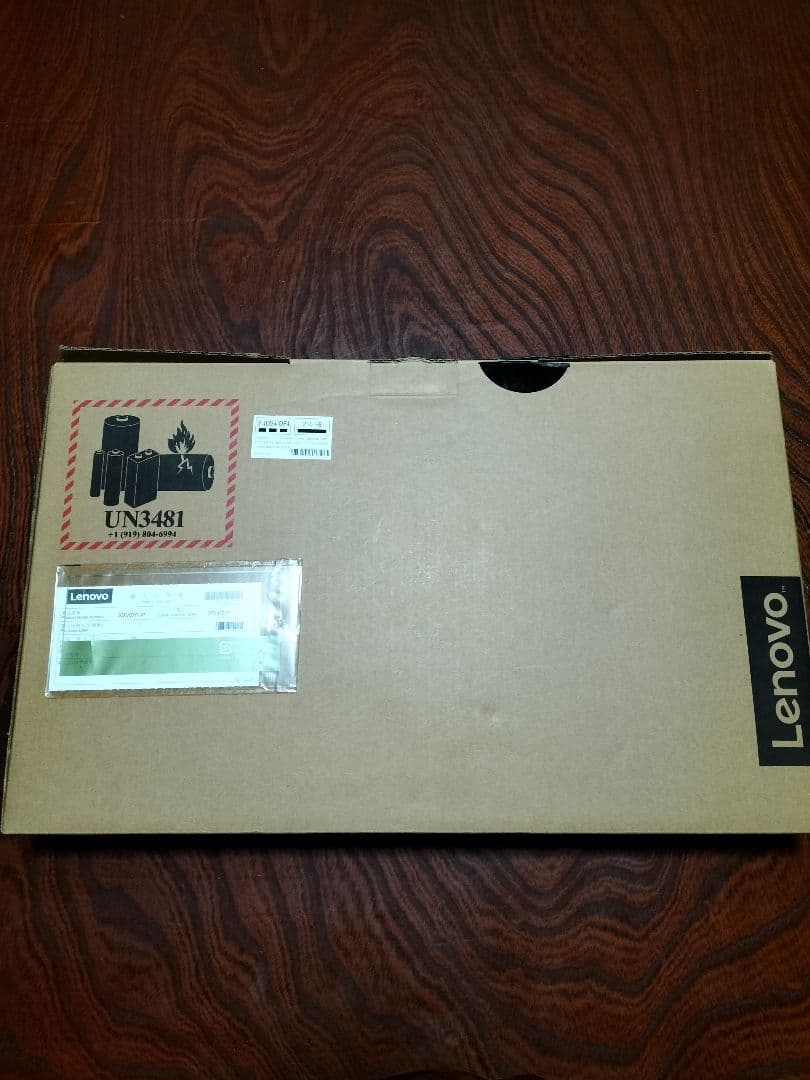 レノボ ほぼ新品　使用131時間　エクセル　ワード　匿名配送　E2-9000