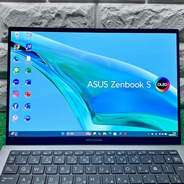 2023《ほぼ未使用級》13世代Corei5！OLED！ASUS Zenbook