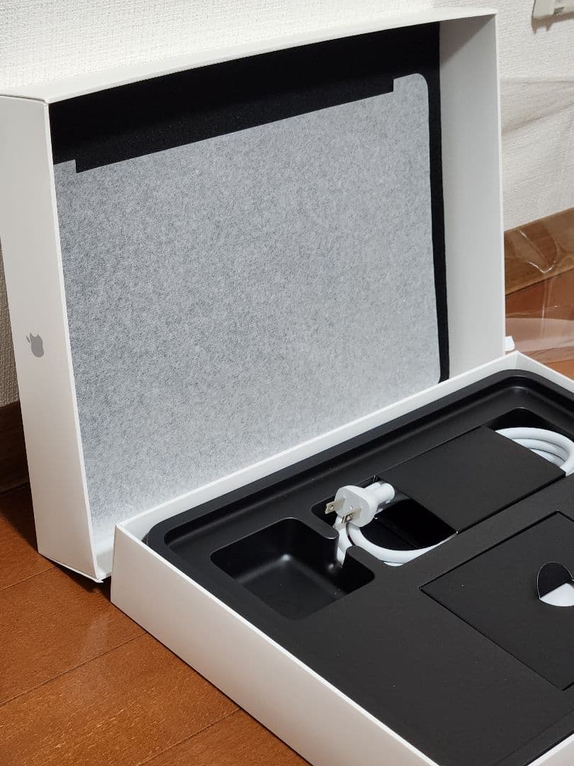 【美品】【箱つき】MacBook Air 2017 シルバー