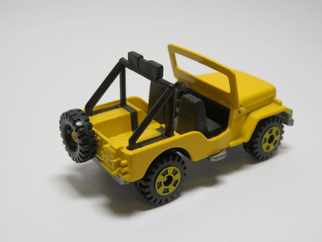 トミカ 25 三菱 ジープ H-J58