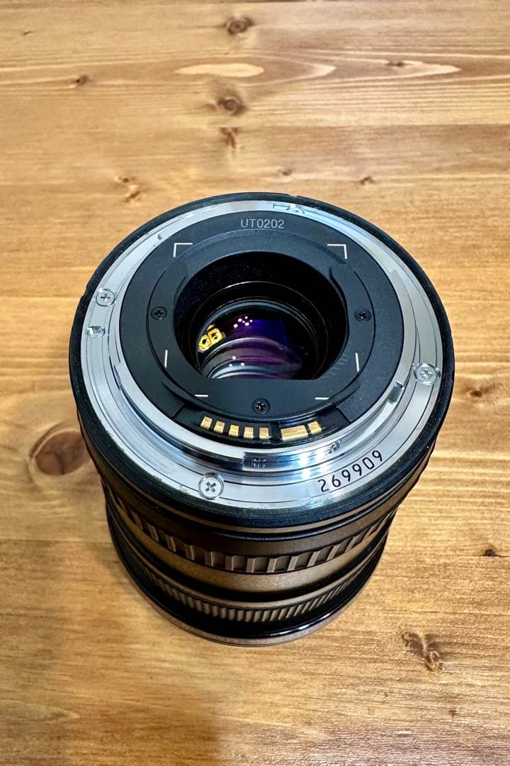 Canon EF 17-40mm F4L USM ズームレンズ