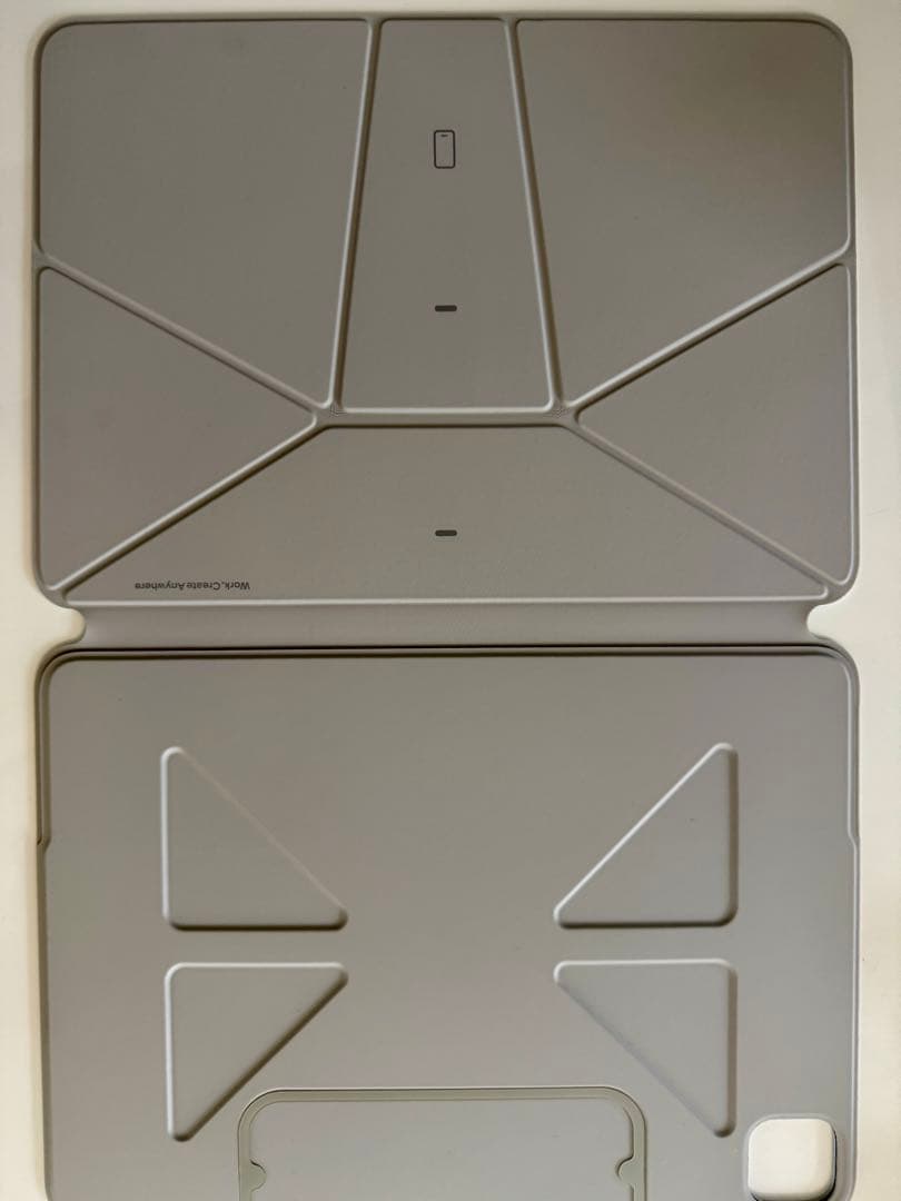 【すずき】MOFT Dynamic Folio ケース (Air 11)