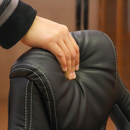 《新品・送料無料》レーシングチェアー サーキット BK