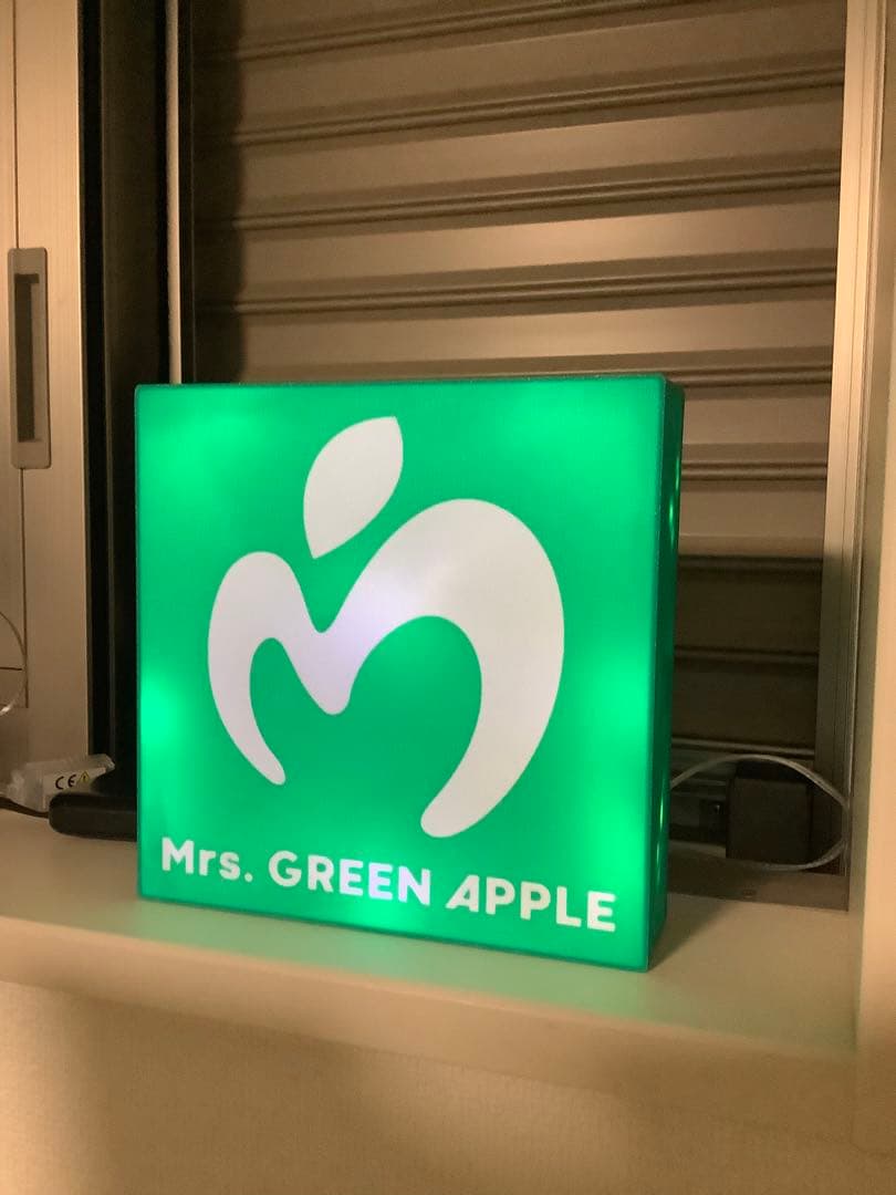 Mrs. GREEN APPLE スタンド