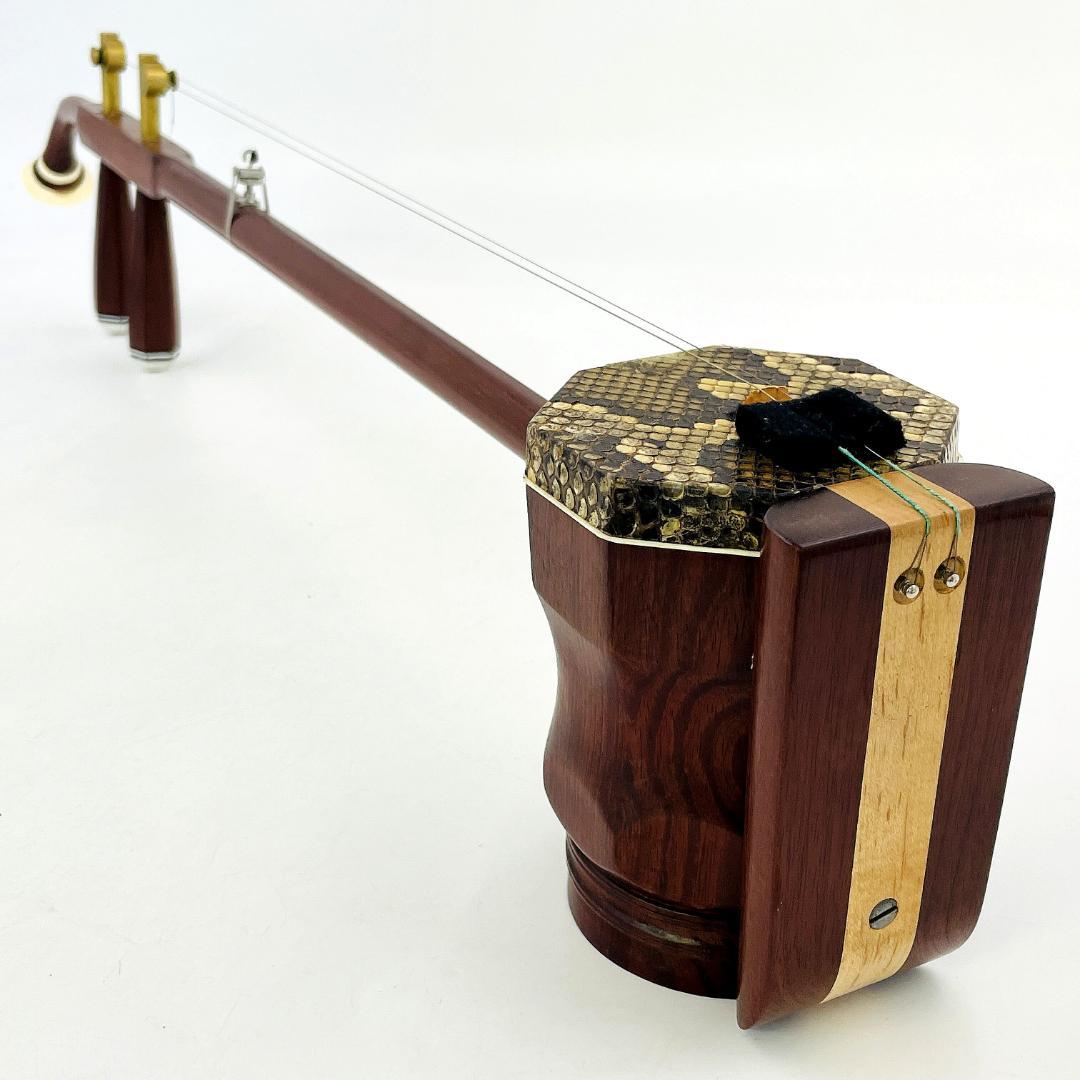 二胡 蛇皮 ケース付 弓 松香 弦 中国楽器 民族楽器 現状品 R8SD49