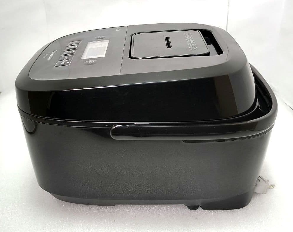 010 23年製パナソニック　Panasonic SR-FE101 IH炊飯器