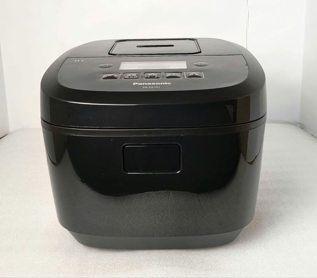 010 23年製パナソニック　Panasonic SR-FE101 IH炊飯器