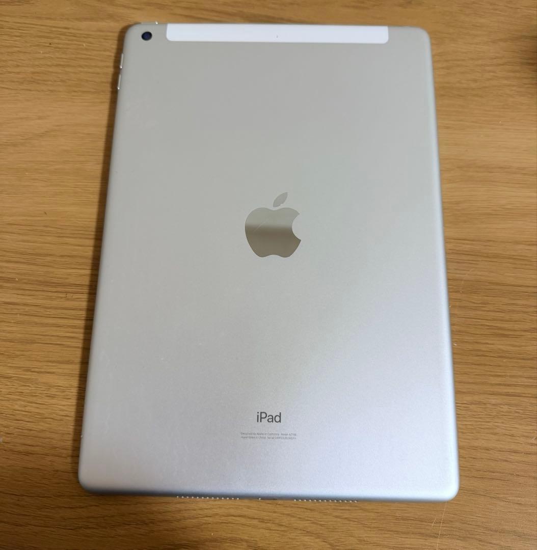iPad第7世代 32G シルバーWi-Fi+ Cellular モデル
