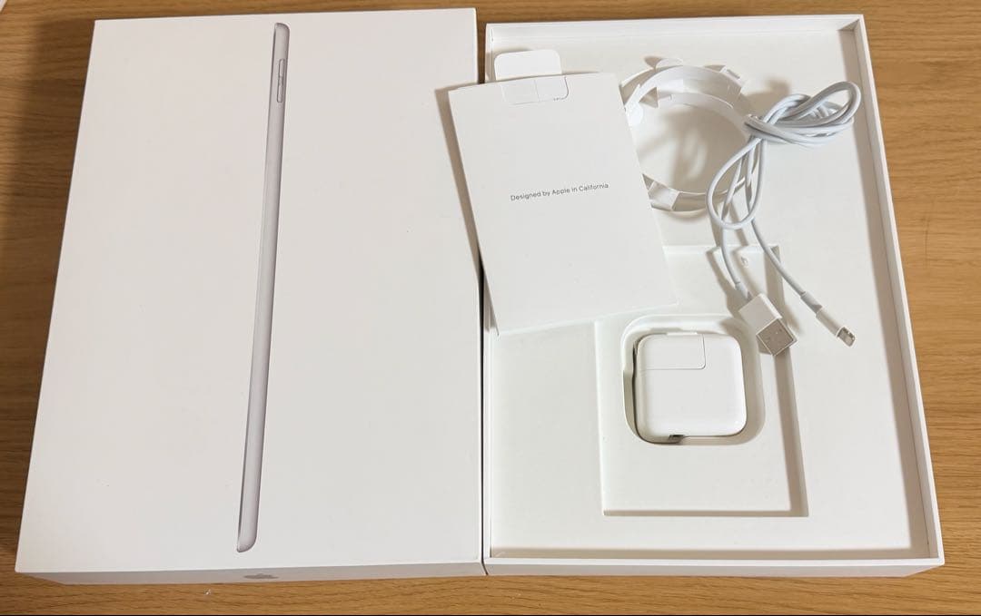 iPad第7世代 32G シルバーWi-Fi+ Cellular モデル