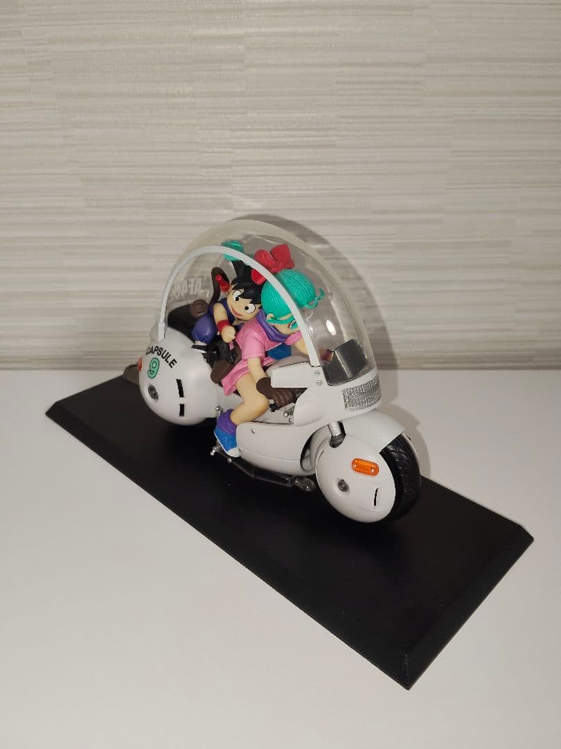 ドラゴンボール デスクトップリアルマッコイ 06 孫悟空&ブルマ　フィギュア