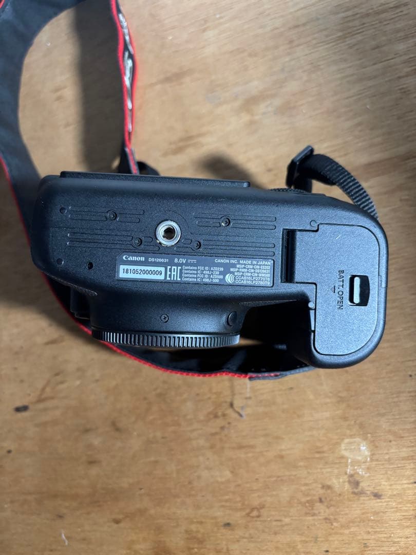 Canon EOS 6D Mark II デジタル一眼レフ