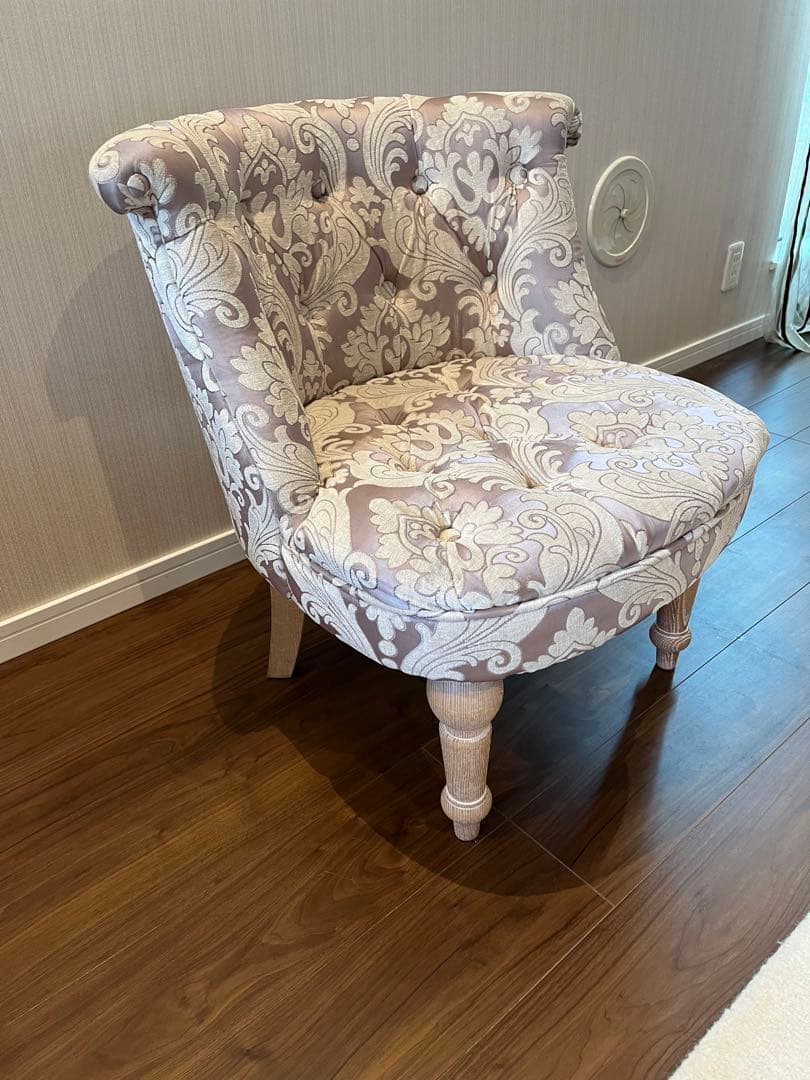 送料込み　ラムズゲイト　シングルソファ　ピンク