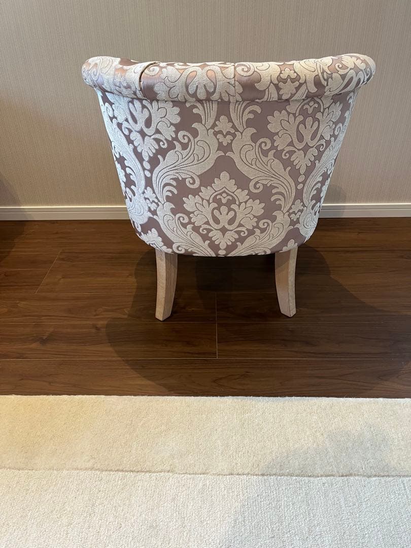 送料込み　ラムズゲイト　シングルソファ　ピンク