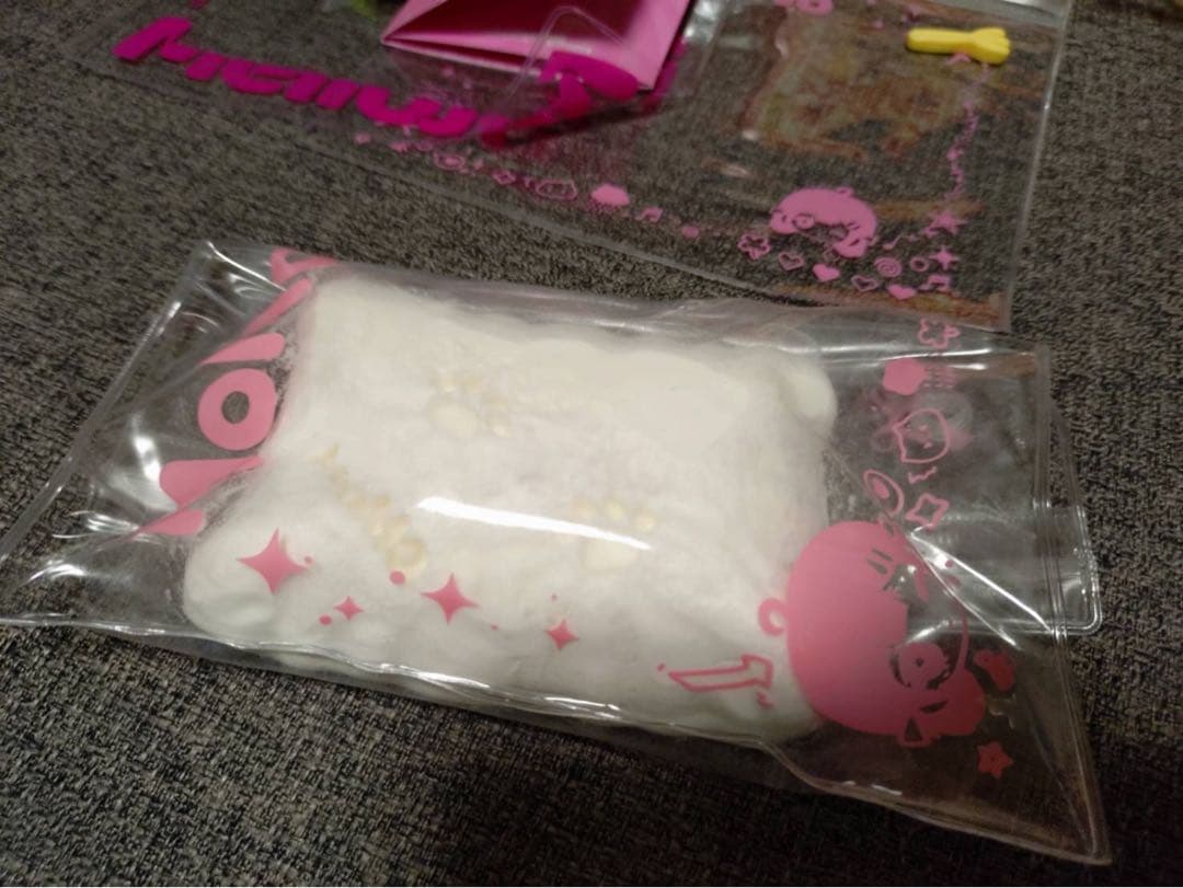 メロジョイ　キングオブバーガー　・ももスクイーズ　猫まくら　ロールケーキ　セット