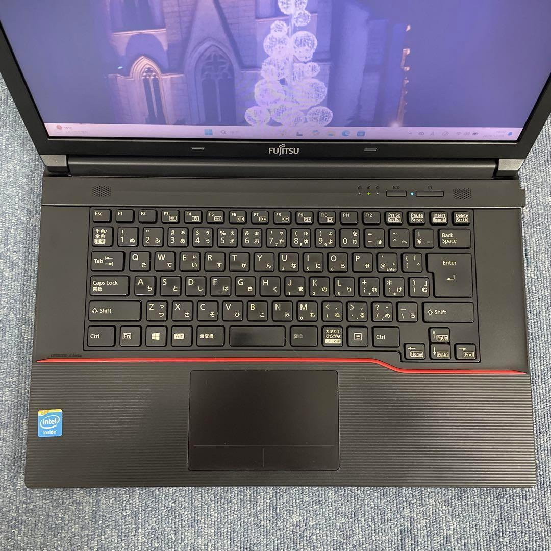ノートパソコン　Windows11　オフィス付き　爆速SSD搭載　初期設定済みー