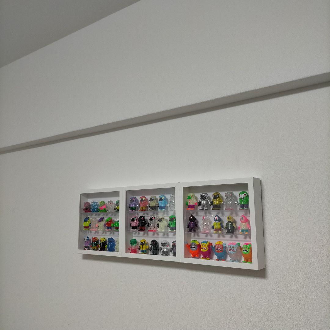 カプセルトイvag コレクションケース 壁掛け　ミニフィギュア用　3段　3個