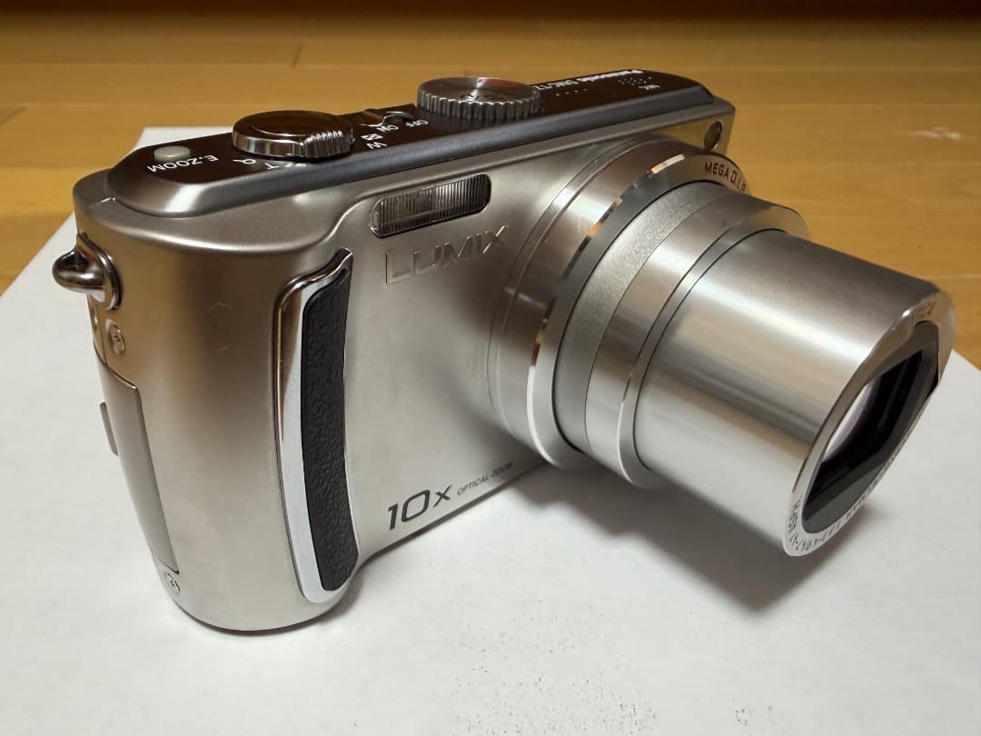 Panasonic LUMIX DMC-TZ5 シルバー オールドデジカメ