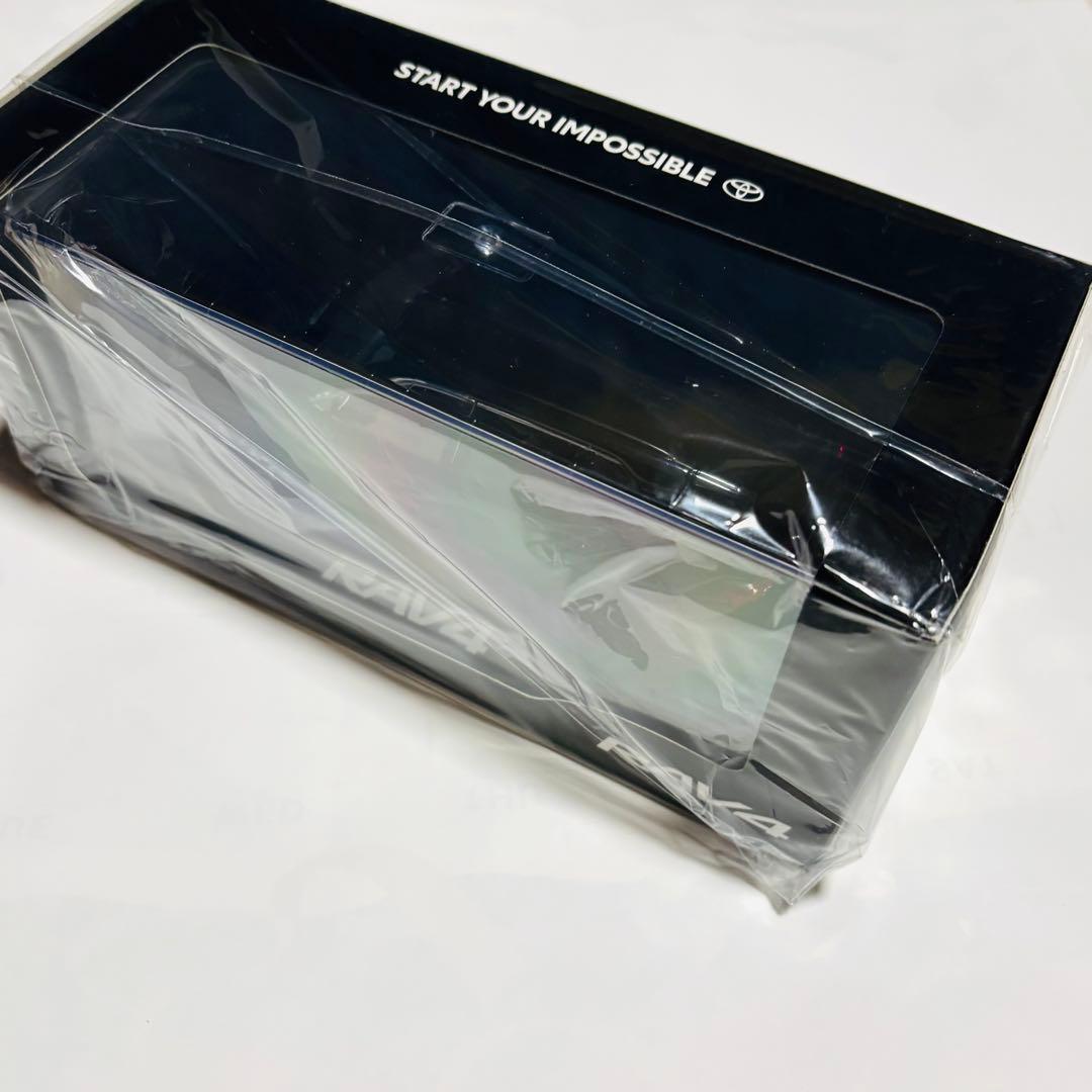 トヨタ RAV4 1/30 ミニカー ブラック 新品 未開封（前モデル）