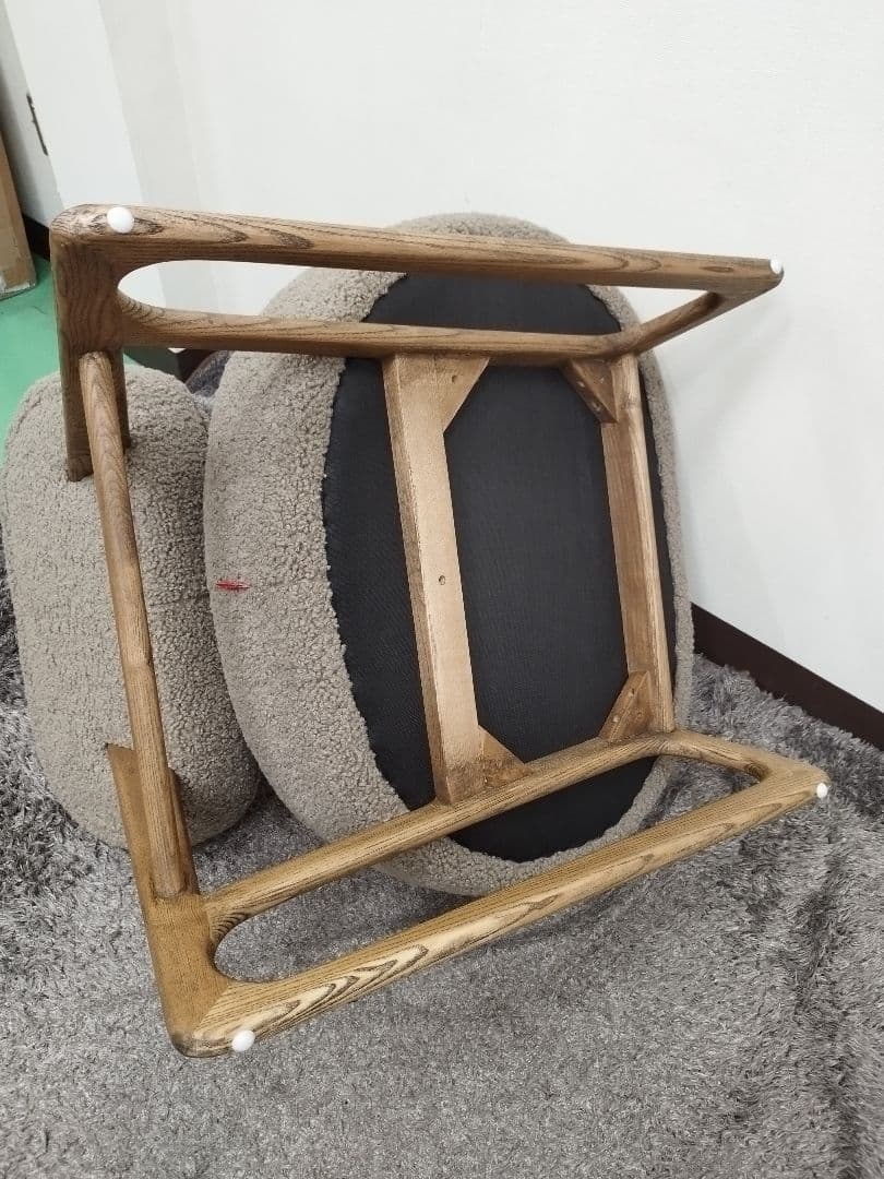 一人掛けソファ　もこもこ　可愛い　天然木使用　ソファー　カフェソファー