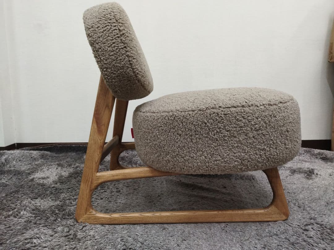 一人掛けソファ　もこもこ　可愛い　天然木使用　ソファー　カフェソファー